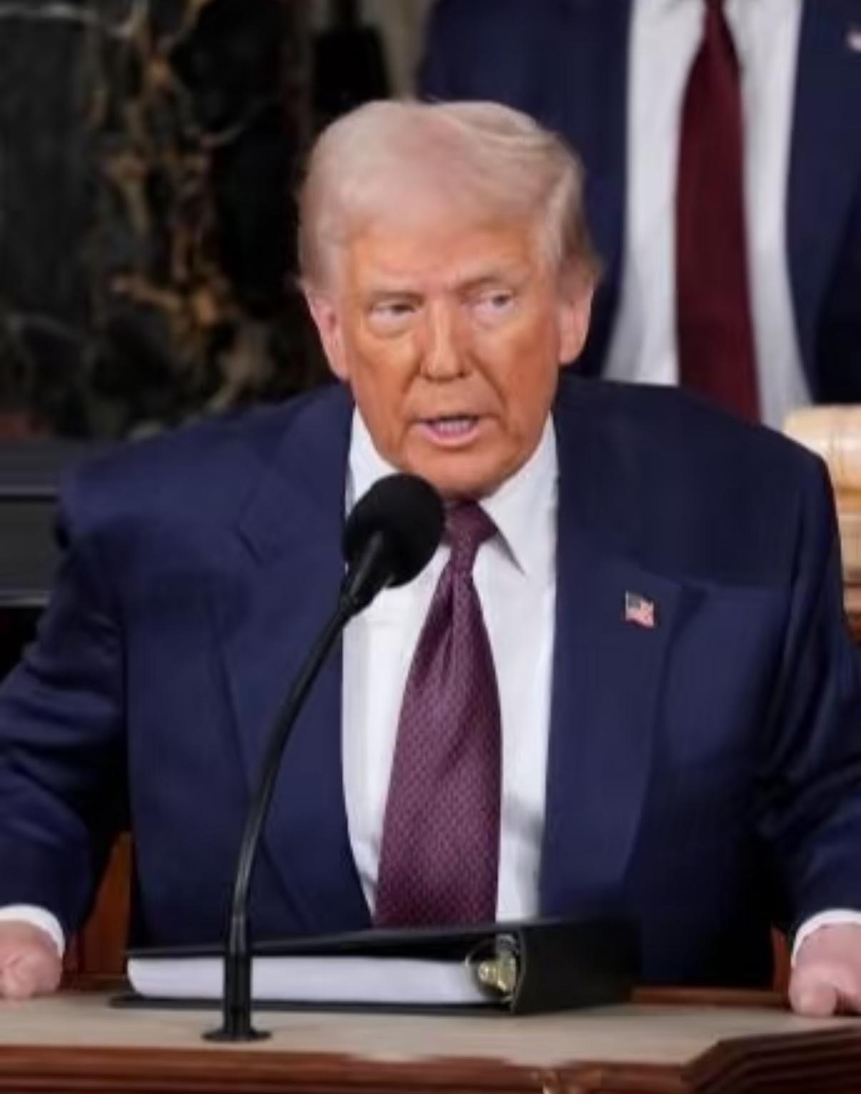 美伊大战打醒两个国家！真正值得关注的，不是伊朗扛住了多少轮空袭，而是距离中东数