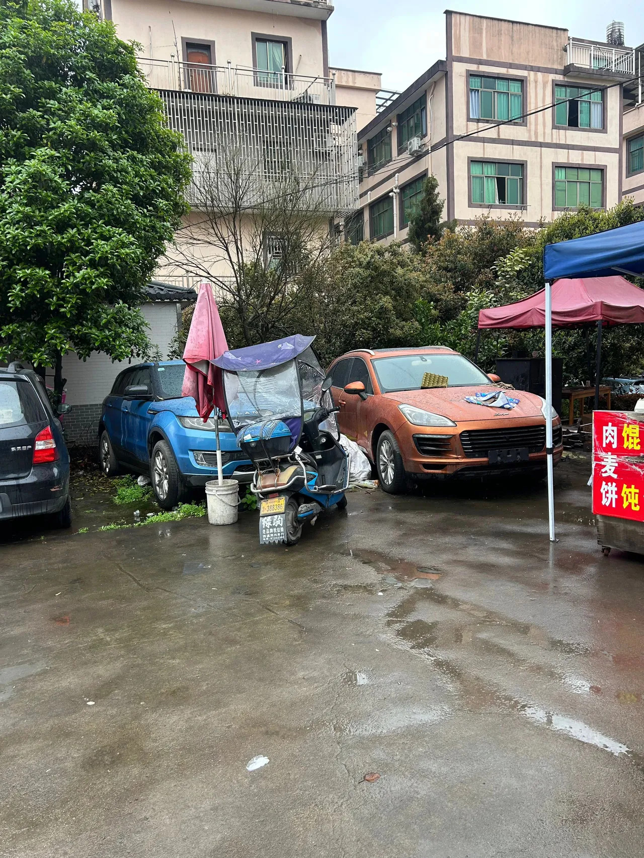 这两辆车当年也算是卧龙凤雏，凑一起也好不容易