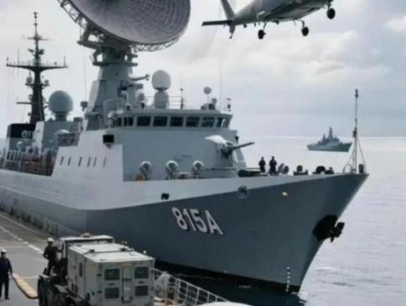 中国815电子侦察船，为何各国不能攻击它，应该说不敢攻击它，这船看上去没啥火力，