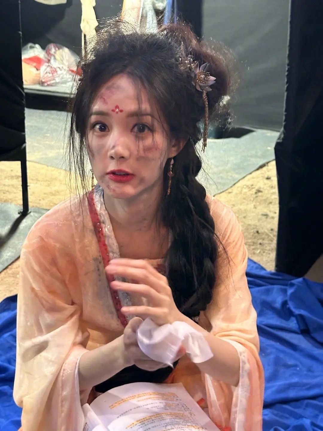 李一桐最近两周已经传了四五个饼了诶果然是书卷播的好，这不得多夸一下桐姐的书卷一梦