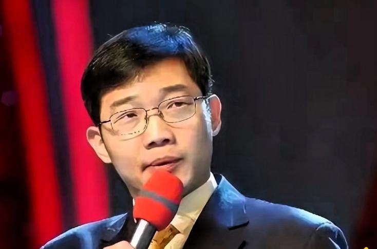 2003年元宵晚会后台，大兵当着满屋人面拨通了奇志的电话：“以后分成，我八你二。
