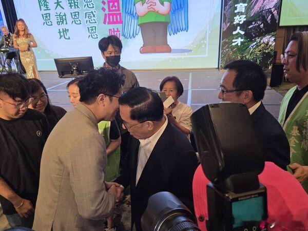 蒋万安民调大赢28%　陈水扁回忆对决连宋配：有信心沈伯洋绝对追得上2026年台