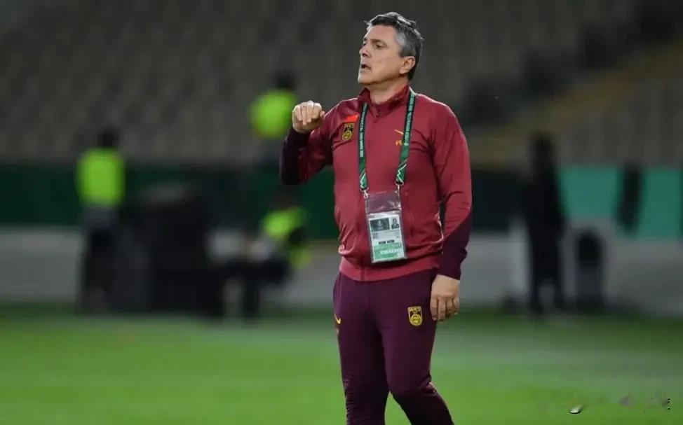 滑铁卢！U23中国队0:2日本队，主帅安东尼奥面临这三种选择：1.保持体能，