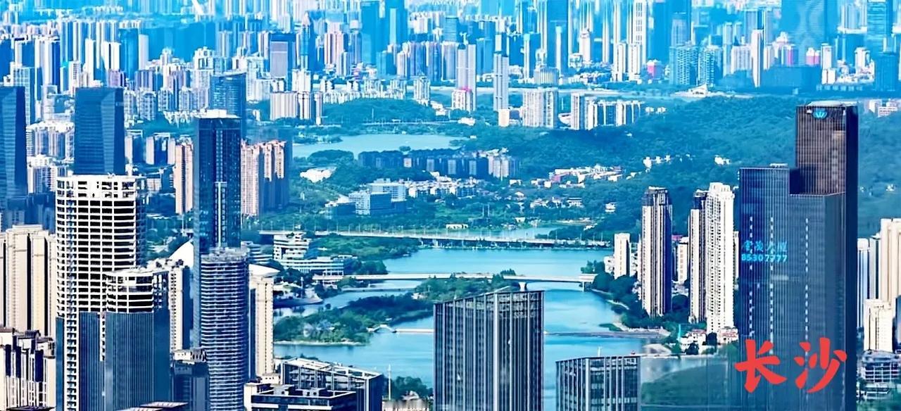2025年7月，看看湖南长沙的最新城市建设，特别是这些年，长沙城市的面貌有了大改