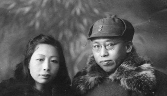 林月琴与罗荣桓新婚仅两月前夫突然现身，毛主席亲自调和这段情感纠葛！1942年腊