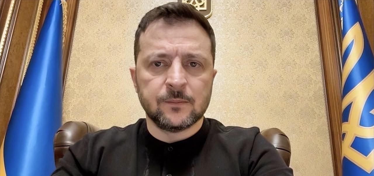 昨日晚间，乌克兰总统泽连斯基在听取军方和乌克兰国家安全局局长马柳克的报告后明确表
