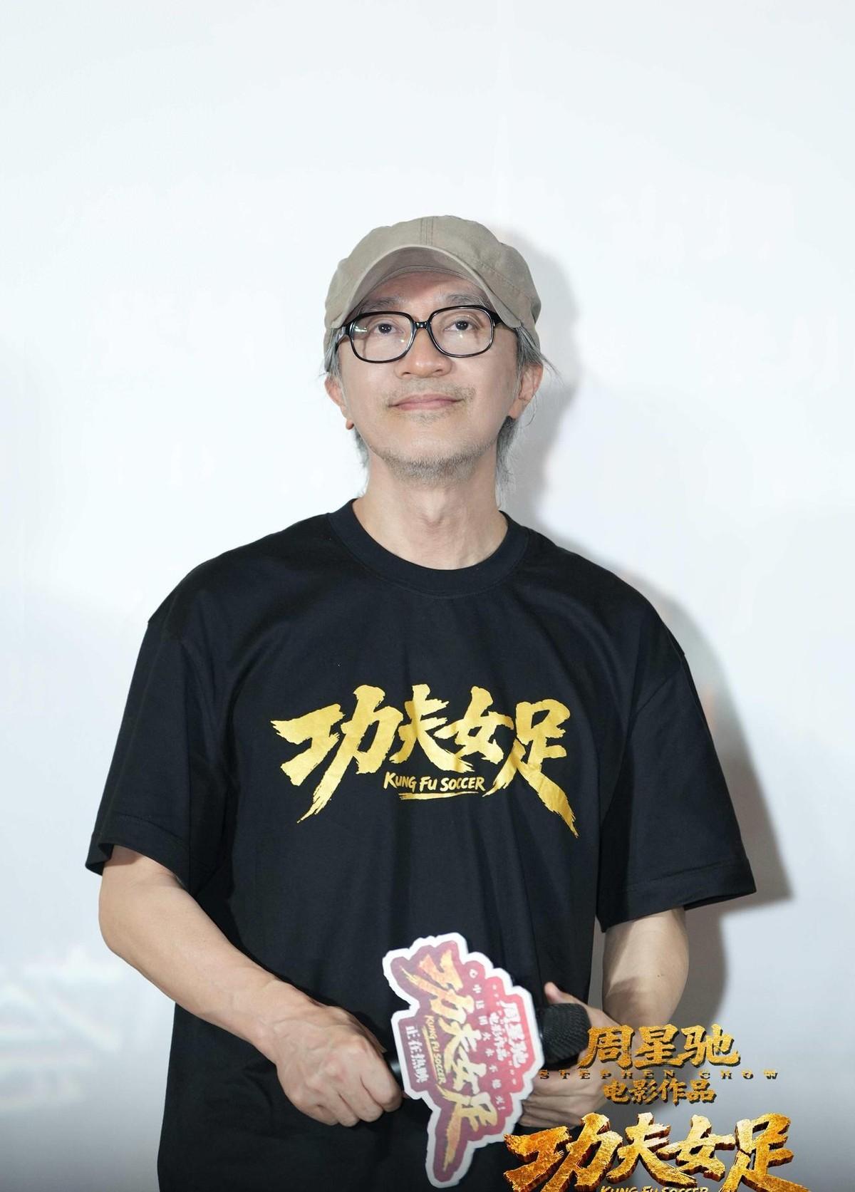 7月13日，64岁的周星驰因为正面回应关于《功夫女足》的票房口碑争议以及外界对他