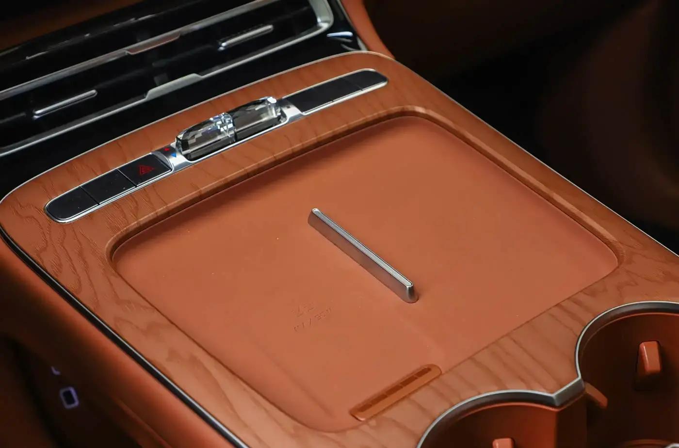 奇瑞新款瑞虎9亮相北京车展，这款中型SUV外观内饰大改，动力保持强劲，起步价14.79万元。