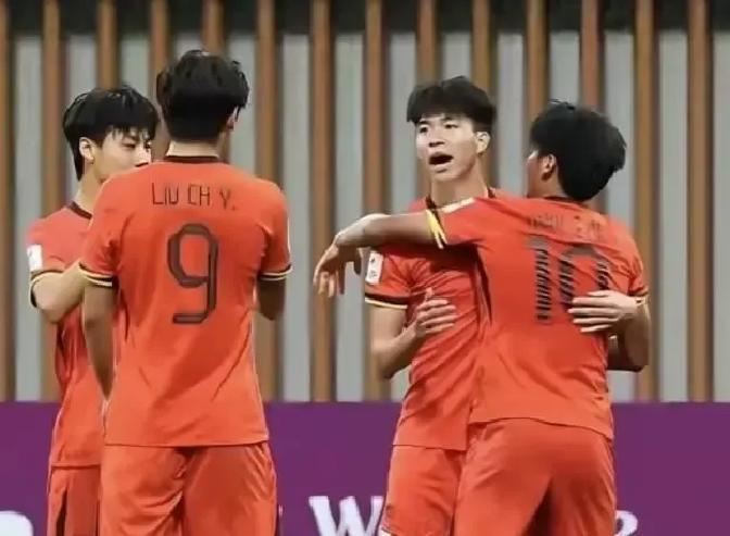 韩国U22一年踢70场，我们还在等18岁才上场日本足协去年给J联赛下了死命