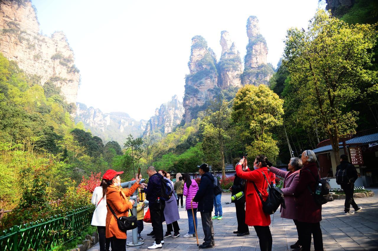 13家5A景区乱象曝光，游客用脚投票，文旅部整治绝非偶然文旅部一次性点名13