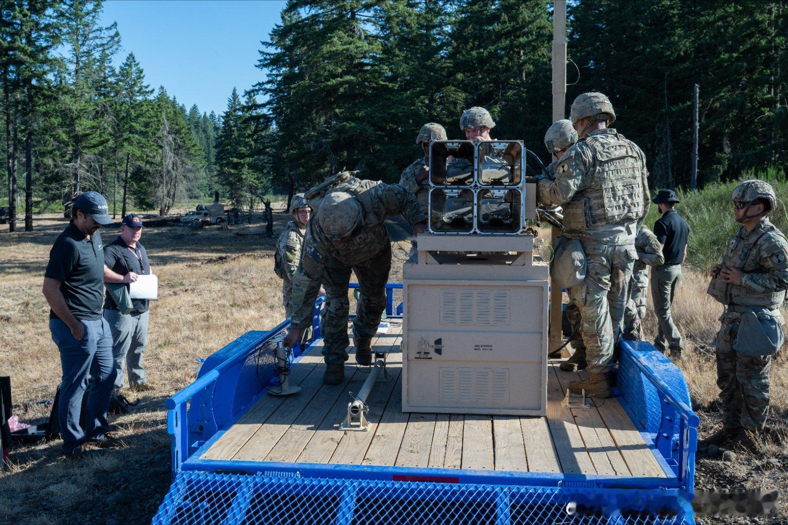 2025年8月12日，华盛顿Lewis-McChord联合基地，Launched