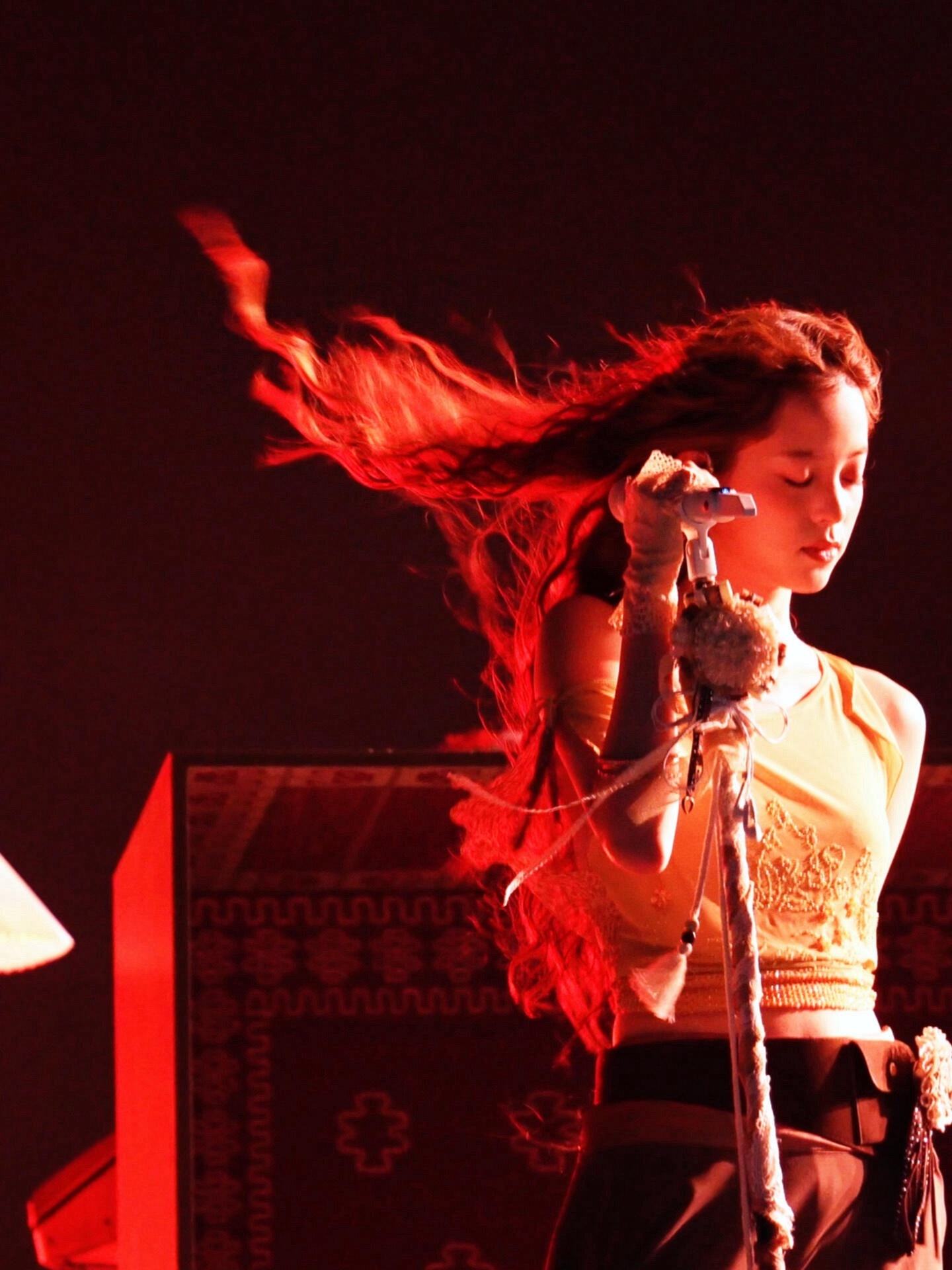 欧阳娜娜从不跟风，有自己品味，松弛自由感在她身上具像化了、​​​