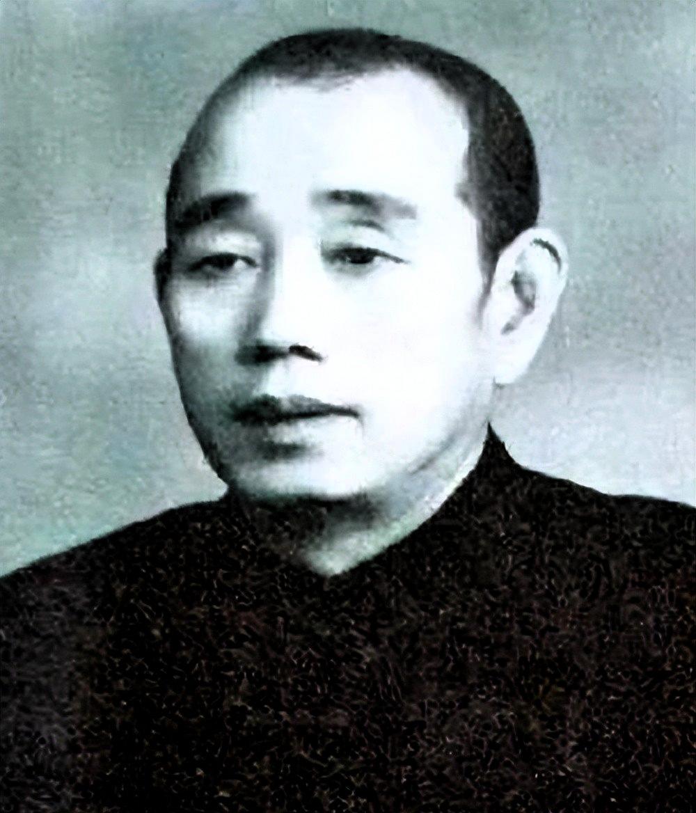 中办副主任邓典桃（1910—1987）江西泰和人，1930年参加红军并入党。