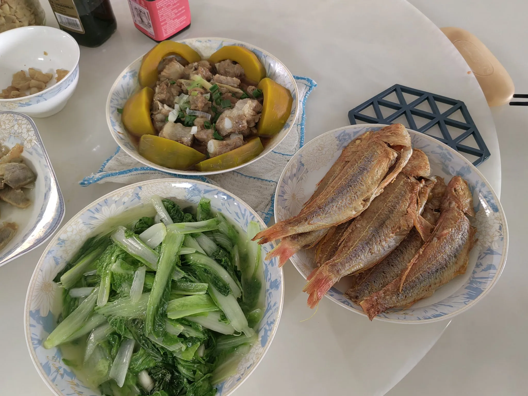 简简单单三个人的午餐，你们吃饭了吗？