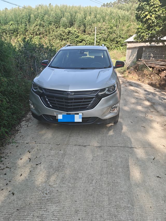 探界者左前悬挂低速过减速带异响左前悬挂低速过减速带异响，上周六去了修理店，换了