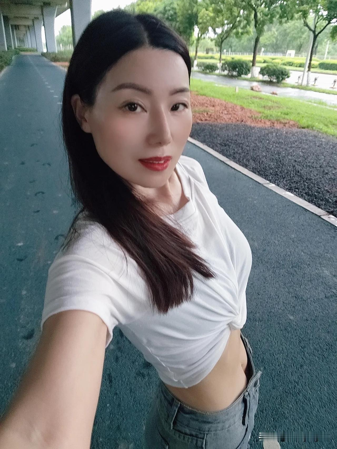自律路上一直在坚持！保持身材自律打卡自律即自由