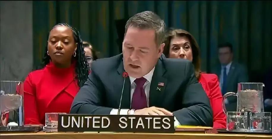 美国又把“势力范围”挂在嘴边了。近期，美国驻联合国代表沃尔兹在会上公开说，