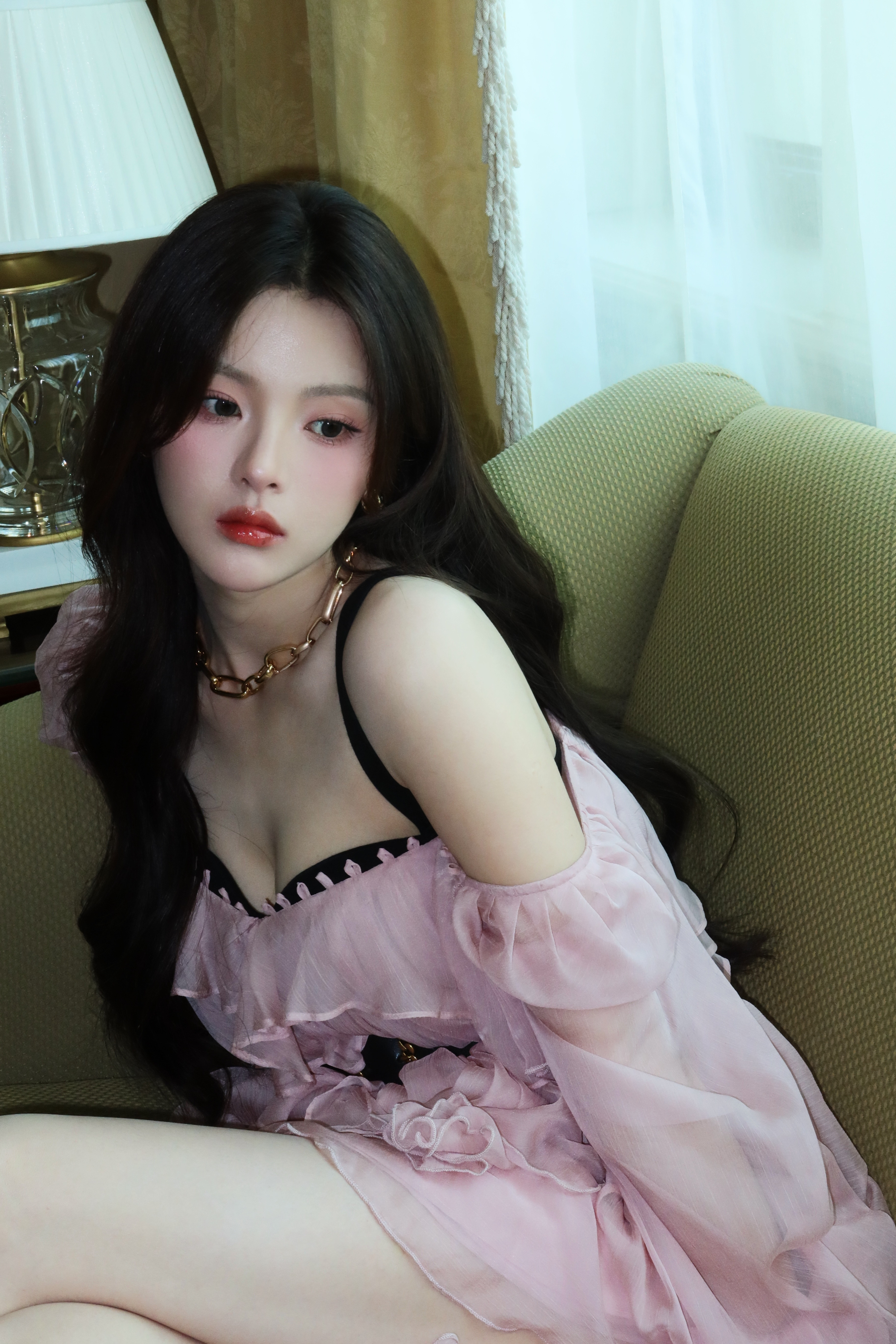 杨超越今日帕莎品牌活动，这也太美了吧超越妹妹​​​