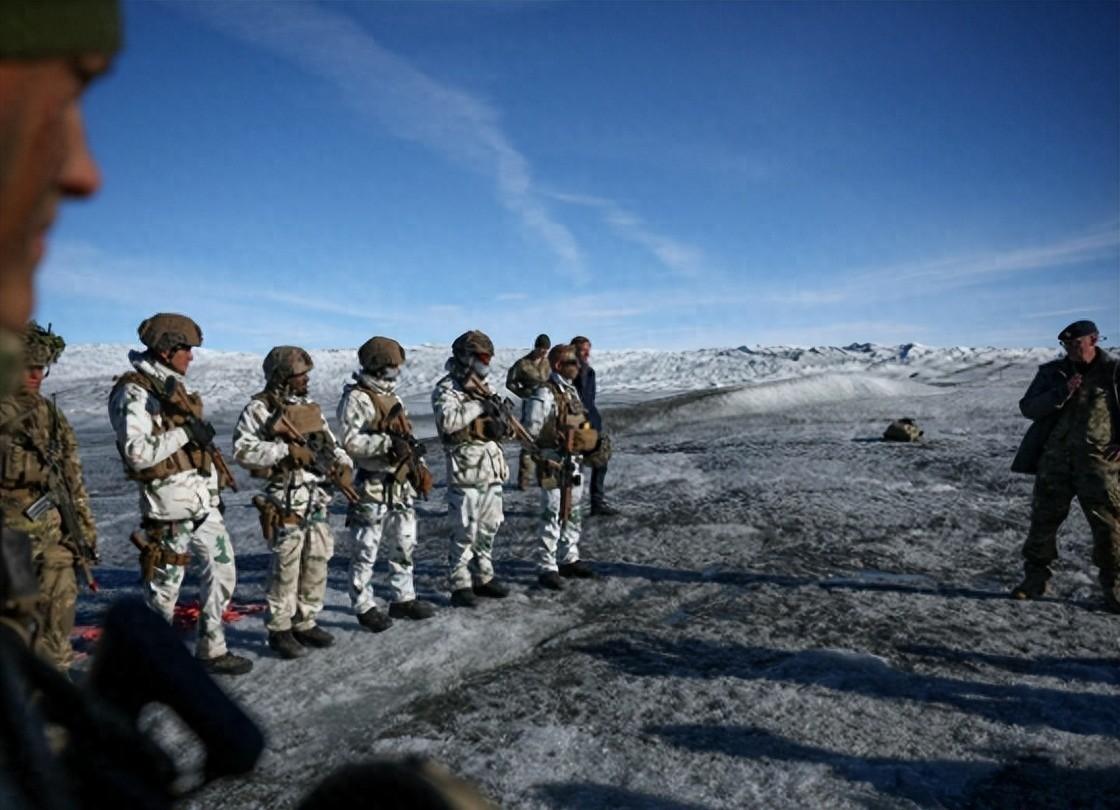 北约在挪威搞了场“寒冷反应-2026"，拉着14国2.5万兵马直奔俄芬