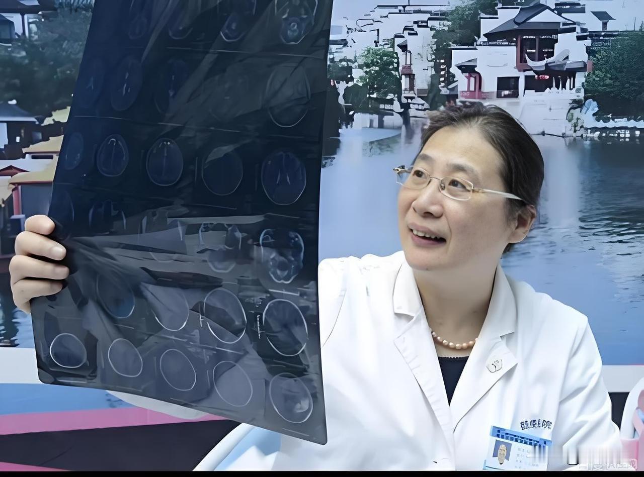 徐运教授，南京大学医学院附属鼓楼医院神经内科行政主任，主任医师，教授、南京大学医