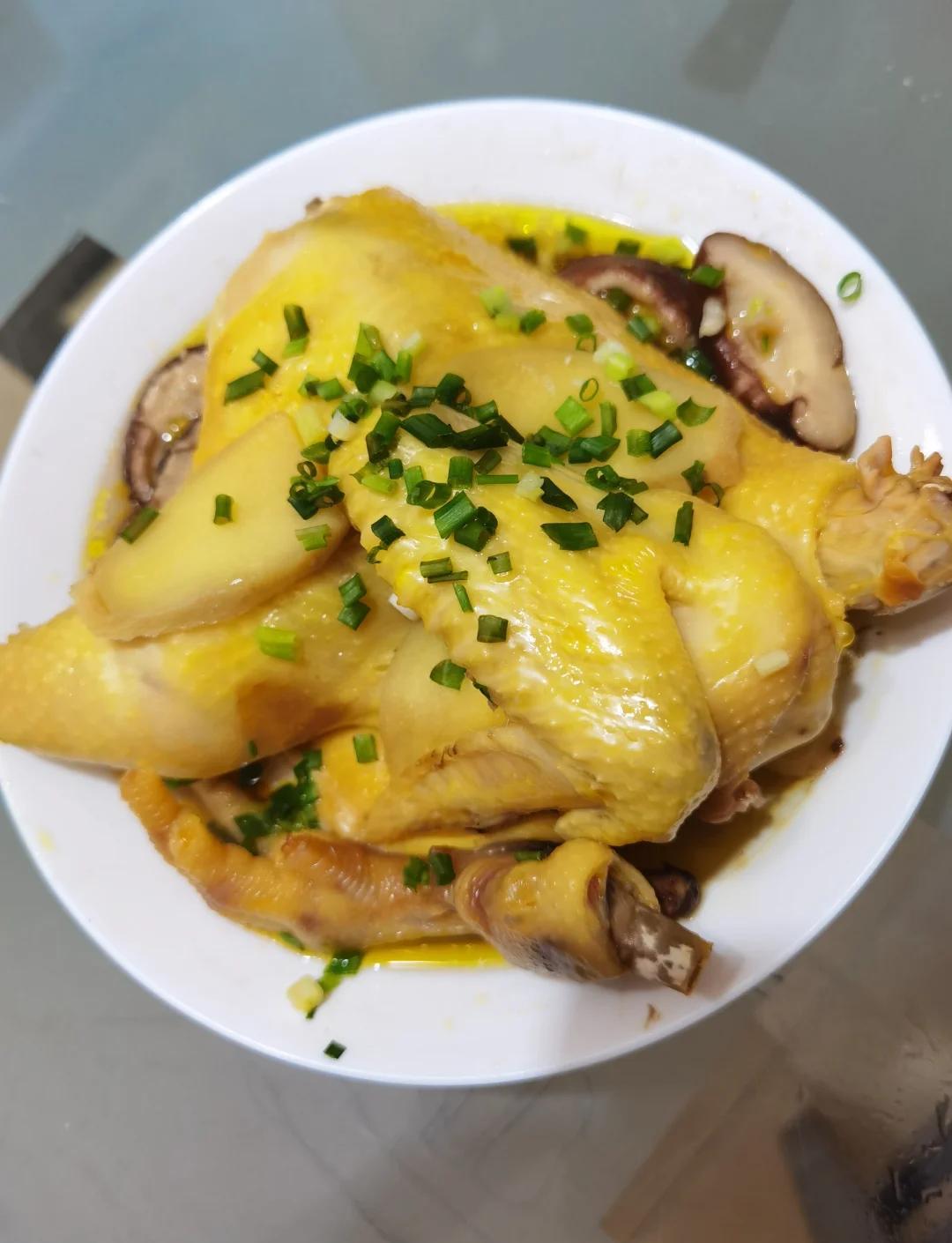 长沙天心区安置小区，居然藏着下饭家常菜小店！热心家菜馆美食推荐：1、干蒸土
