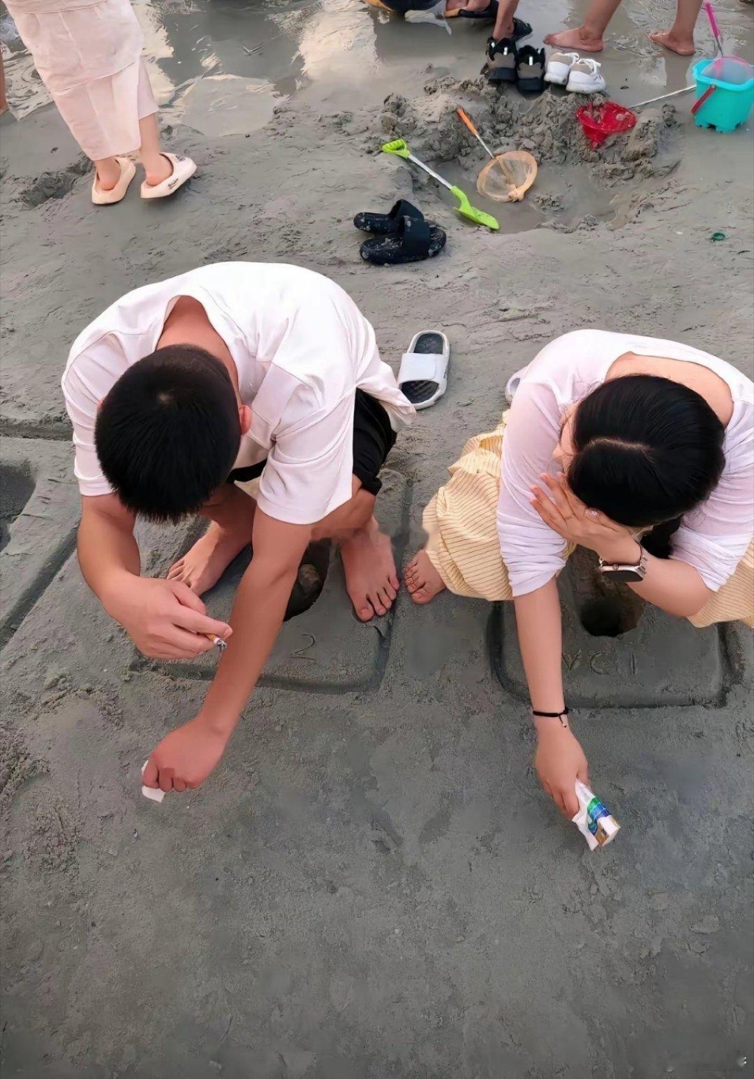 直接在沙滩上建一个厕所留到大海里，会不会有污染呢？