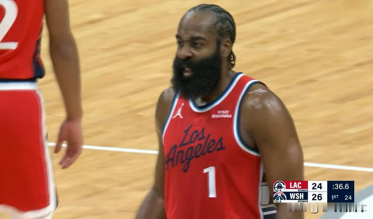 我要把最热烈的掌声送给快船老将哈登！在今天快船客场以110：106战胜奇才的比赛