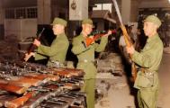 1979年3月16日，东线部队全部撤回境内。对外公布的说法是缴获战利品，可真正上