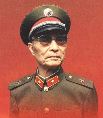 张爱萍打了败仗，同僚调侃他，他有什么反应？开国上将张爱萍，晚年时看起来是位非常慈