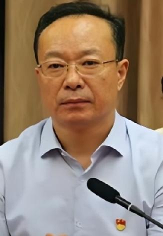 泰安市，肥城市今任上官宣被查的人大主任辛涛，曾任市委常委超8年辛涛，1966