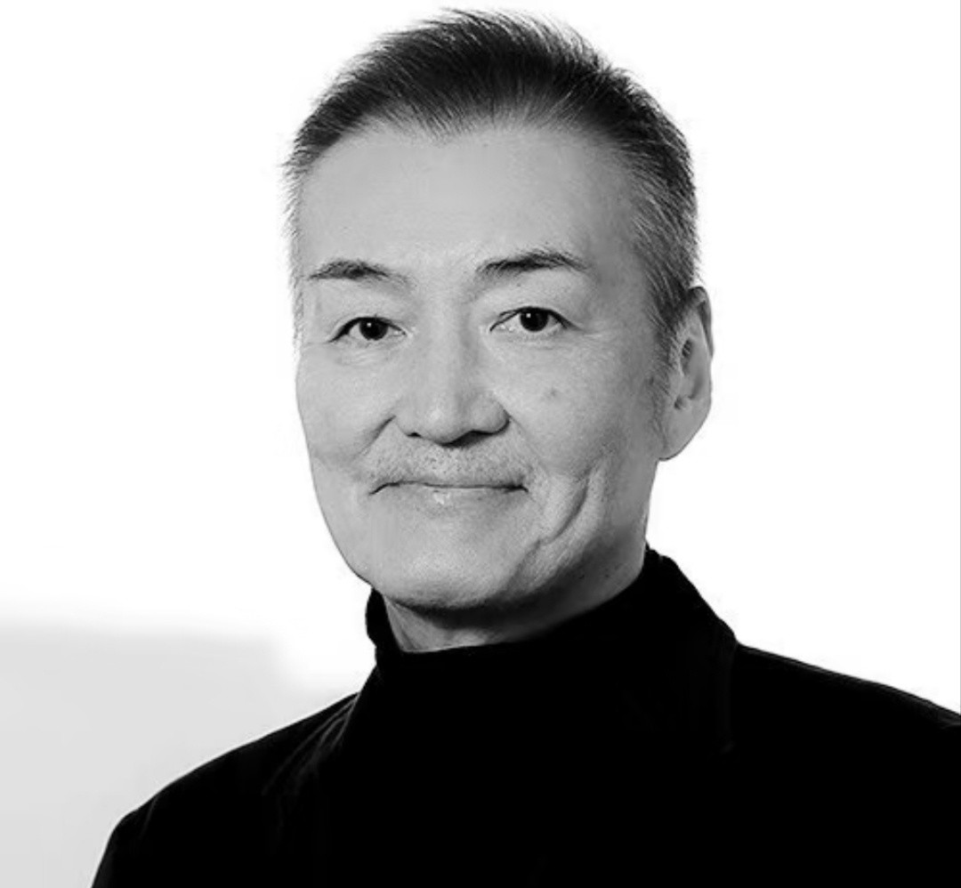 我们常常通过小说认识东野圭吾，沉浸在他笔下的悬疑故事里，却很少静下心体会他对生活