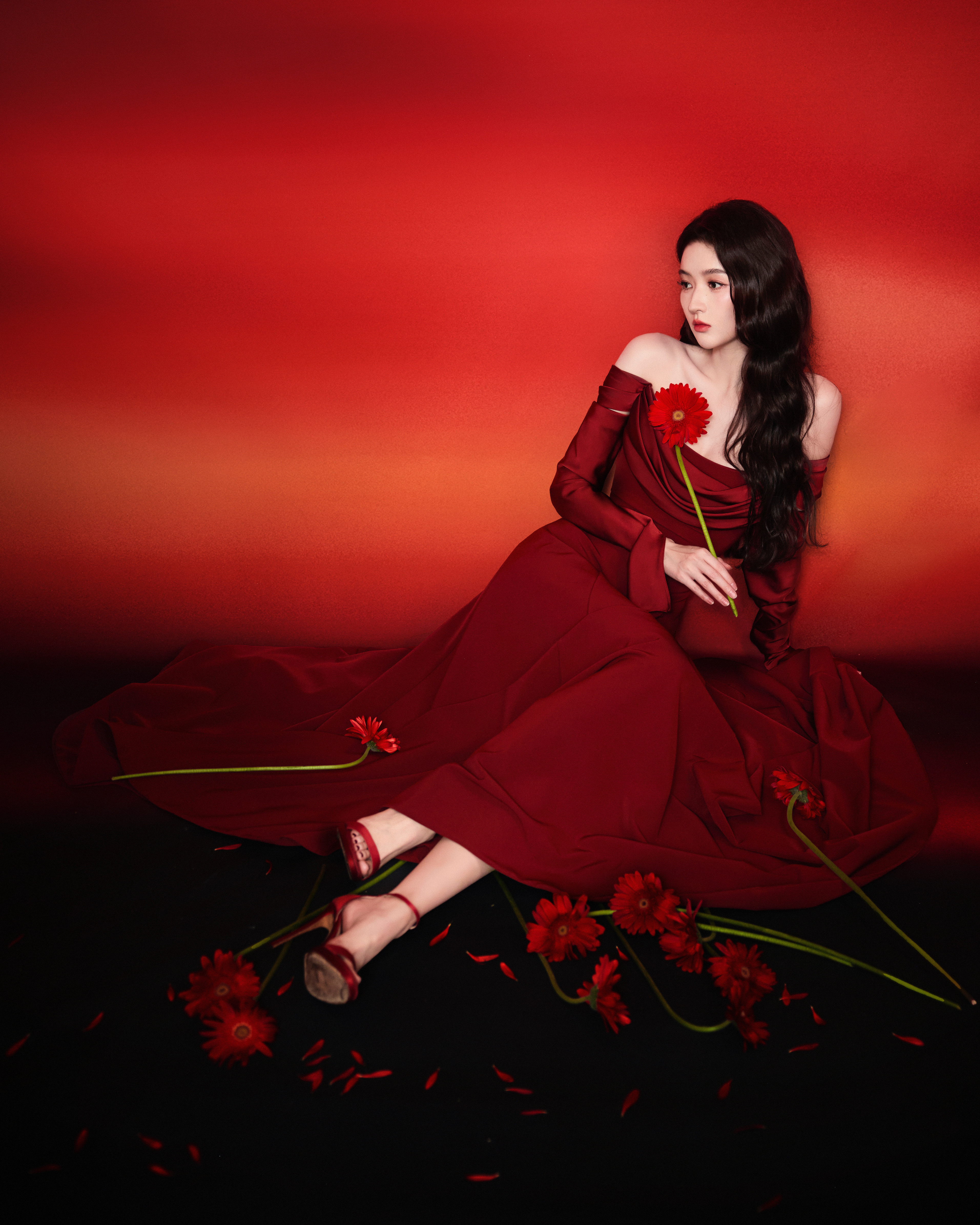 王玉雯最新物料王姐这是要第二春了吗