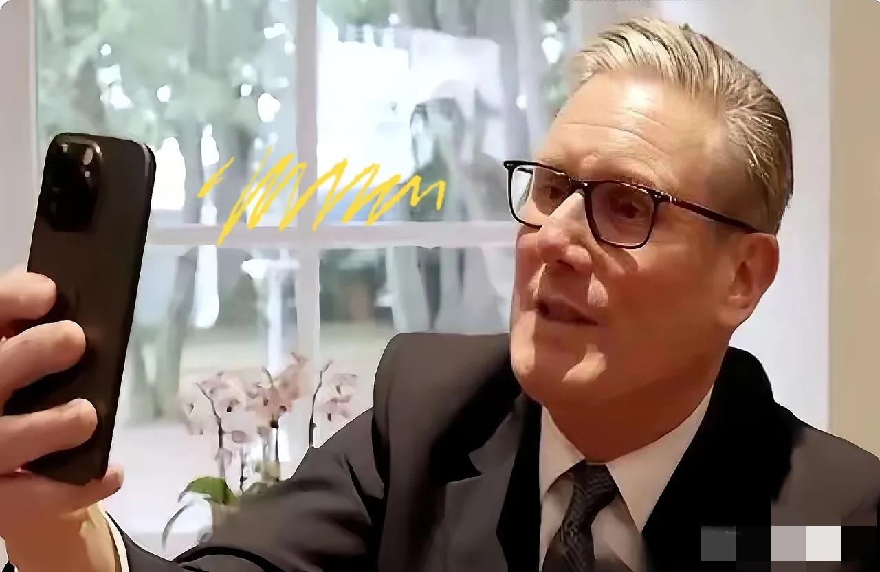 英国首相这一趟，差点没把大伙儿的大牙笑掉！为了防咱们“窃听”，特意采购30多