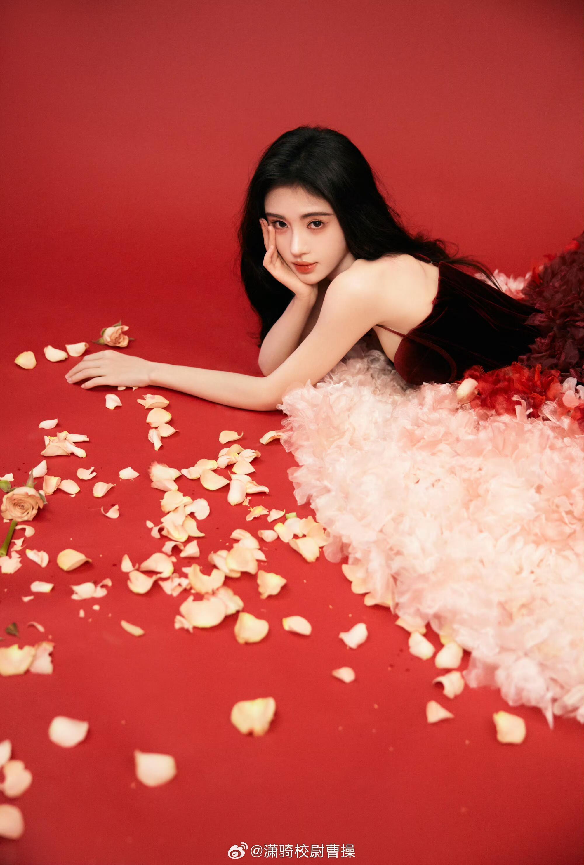 丝芭鞠婧祎鞠婧祎无妄之灾期待小鞠露芜衣🌺