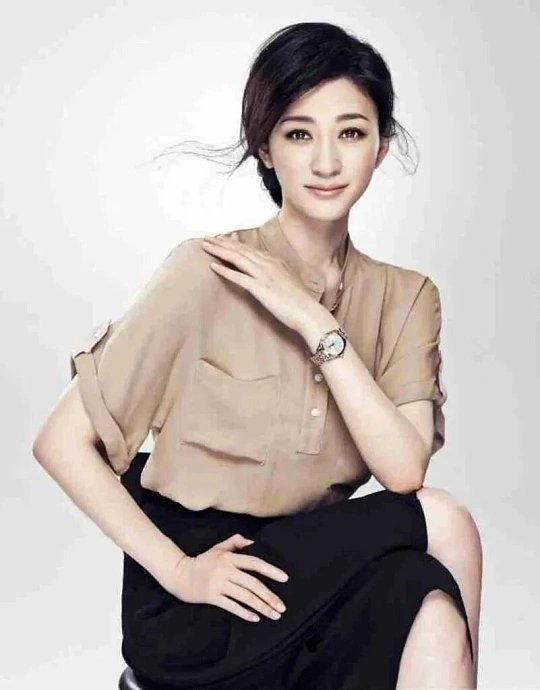 李小冉先天抽象圣体谁懂李小冉的神仙骨相！真正的先天抽象圣体，是不被定义的顶级氛围