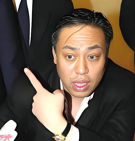 罗兆辉喝得微醺，说：“女人，你给她100万，她跟你装圣女；你要是砸1个亿下去，不