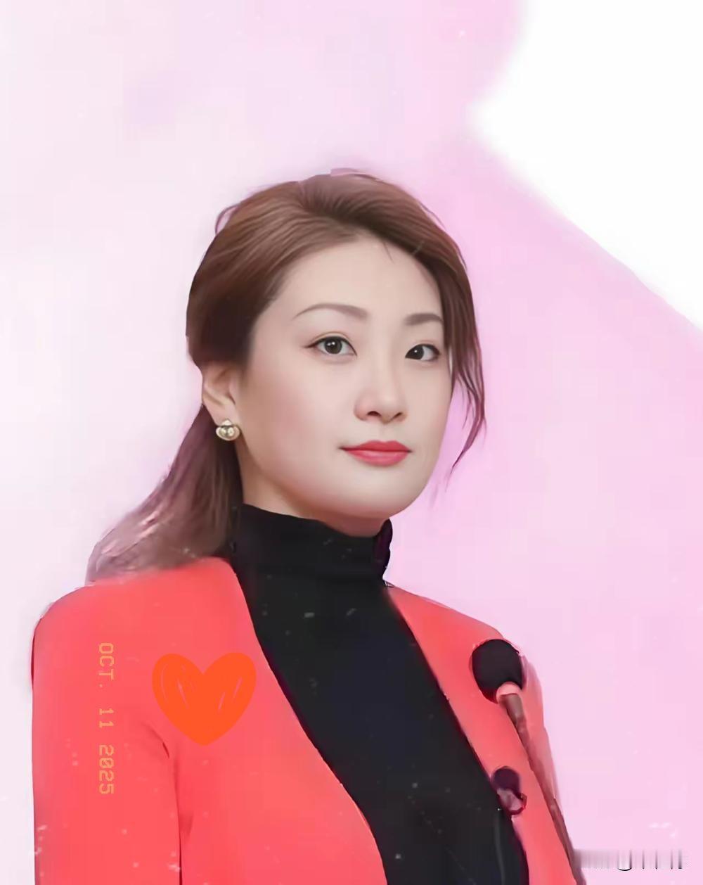 杜建英现在肯定做梦都要笑醒了。不是因为宗馥莉已经不是娃哈哈集团董事长。也