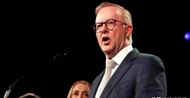 澳大利亚这变脸的速度，真是精彩！前脚刚要把达尔文港强行收归国有，后脚一封解约信就