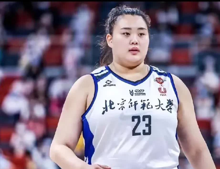 太不可思议，大运会中国女篮击败美国女篮获得20万奖金。有人直呼：赚惨了！高兴得都