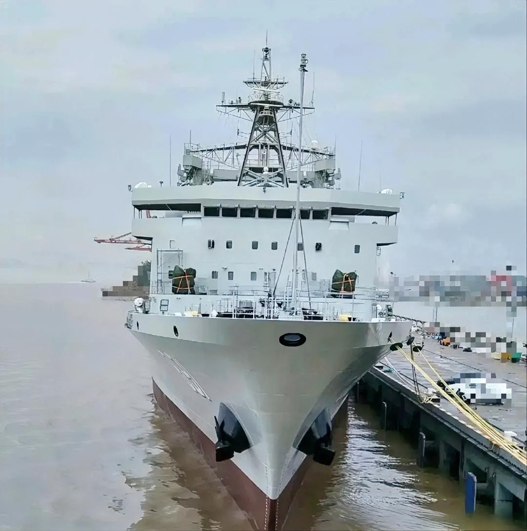 903A型补给舰继892东江湖舰和893乌伦古湖舰官宣服役之后，第10艘903A