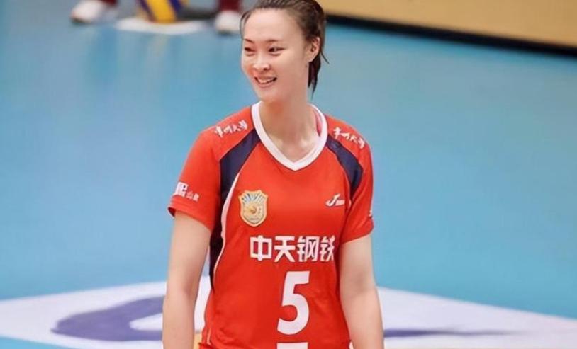 她是"排球女神"，嫁给了"北大才子"杨臻博，可结婚好几年肚子一直没动静，最后查出