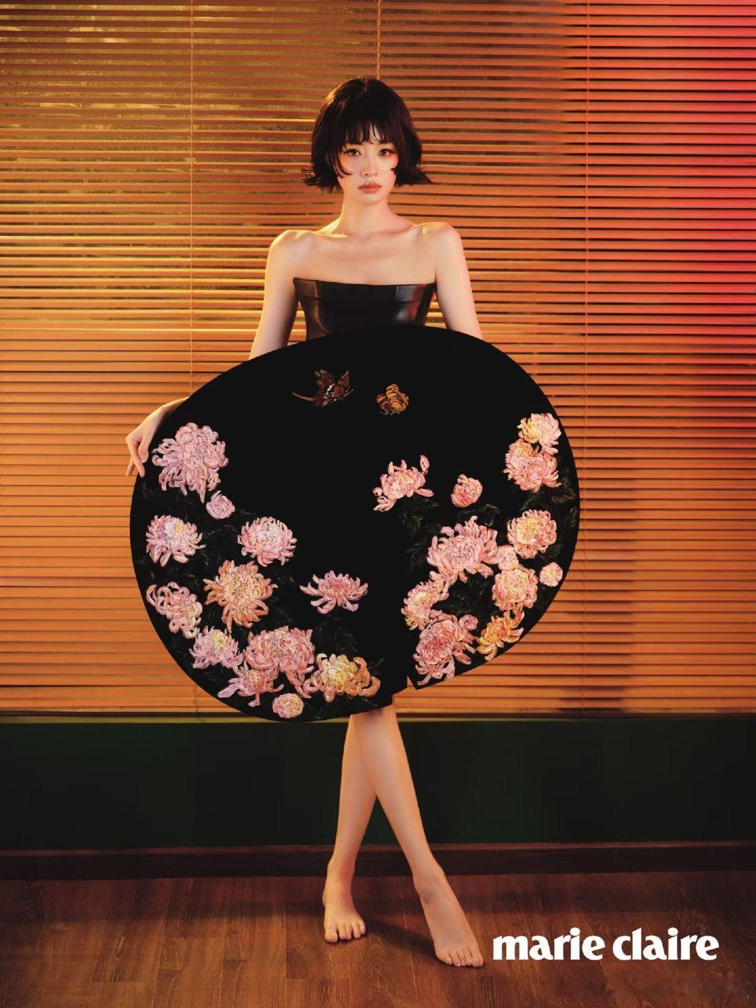 孙怡inMAOCOUTURE25ss黑色抹胸皮衣登MarieClaire嘉人塞尔维亚九月刊#孙怡##