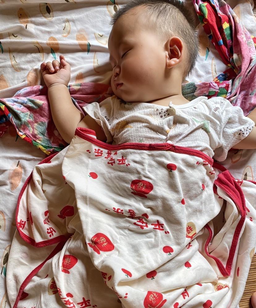 带娃以后才知道：1.学会放手是宝妈对宝宝最大的尊重！比如宝宝学走路，你总是怕她