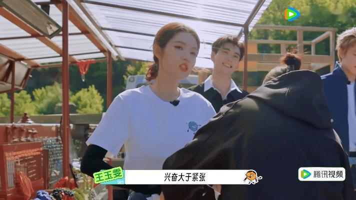 王玉雯蹦极完全大女主来的王玉雯真的是大女主来的，隔着屏幕已经被她的勇敢所折服，完