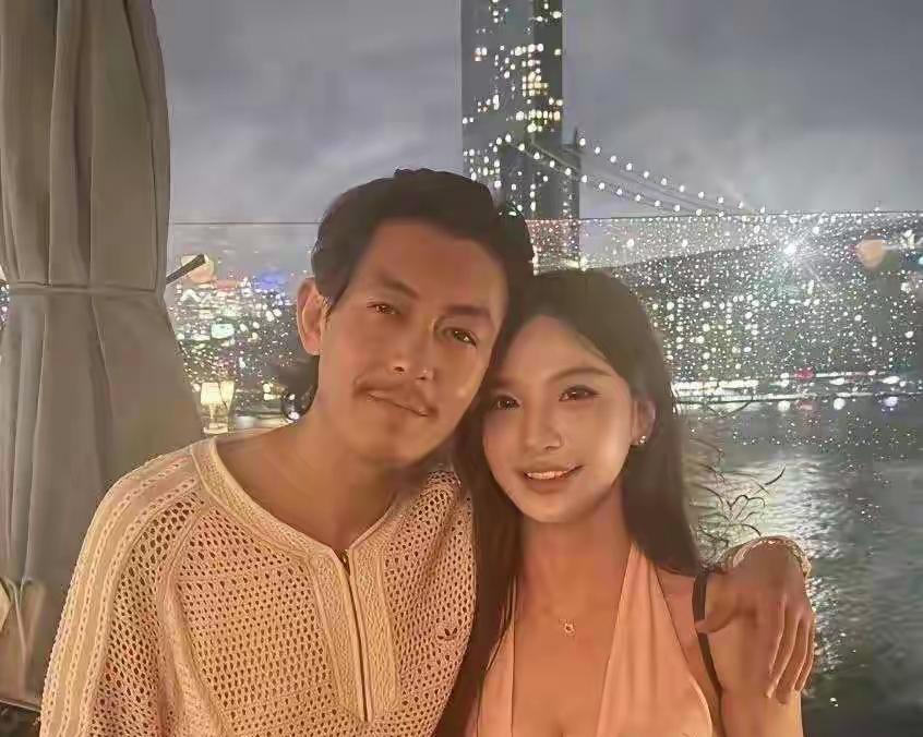陈冠希一直都不只是个“传奇”，相信秦舒培也知道，所以选择不结婚，而且陈冠希