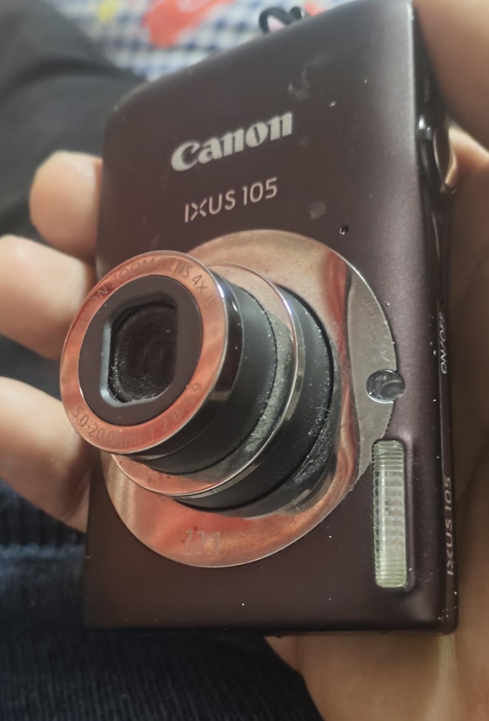 目前摄影技术还不行，只能靠老式相机来弥补。不能浪费春光，辜负这大好时光。春天