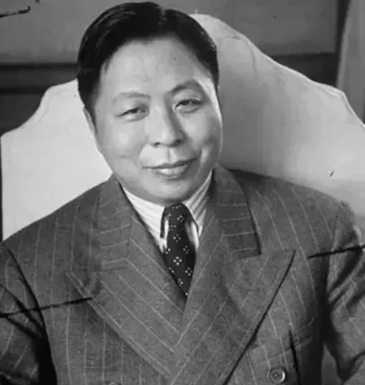 1952年，吴国桢受邀来到蒋介石的生日宴。为表尊重，蒋介石还在第二天派一个司机将