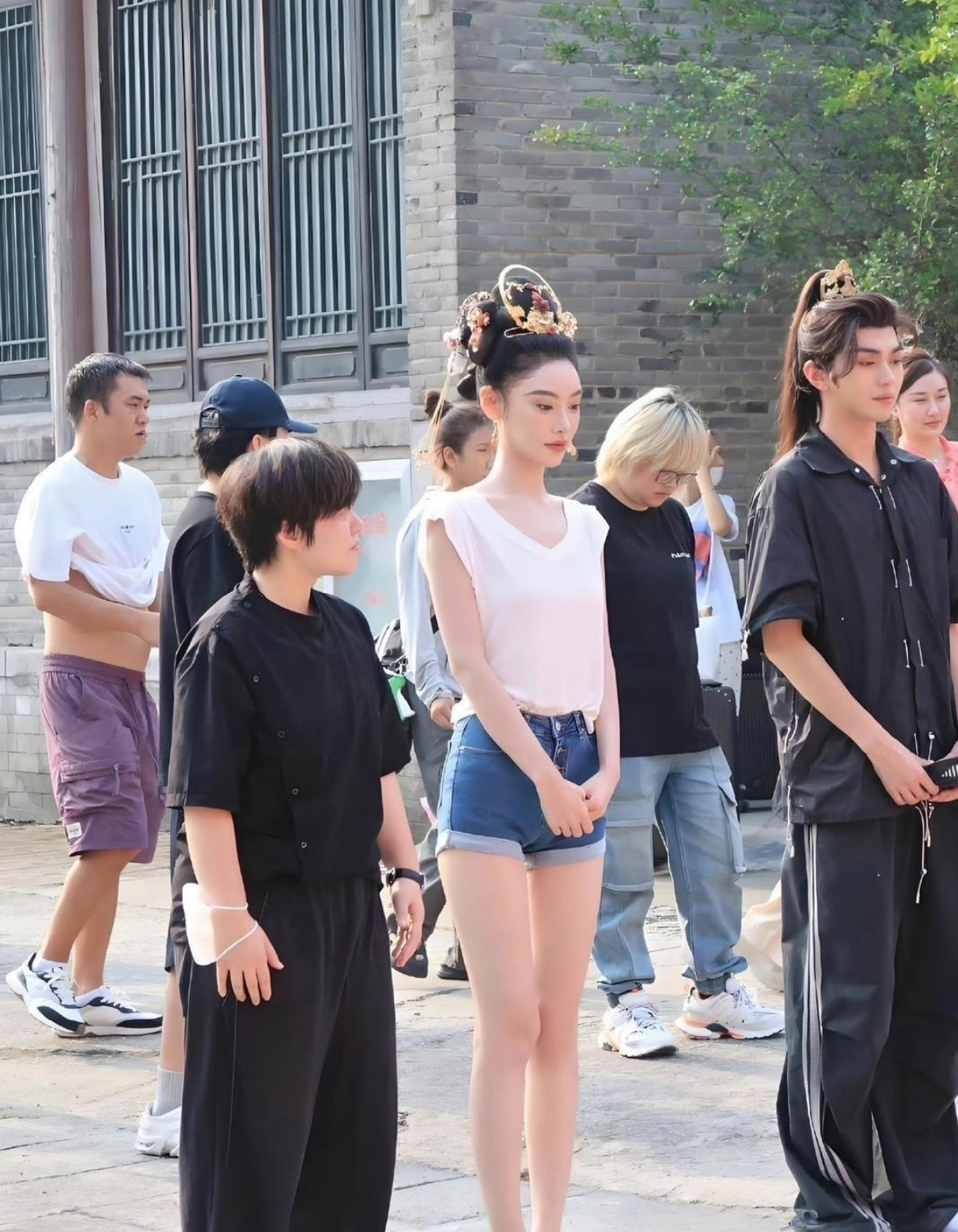 她是明星吗，好美啊！​​​