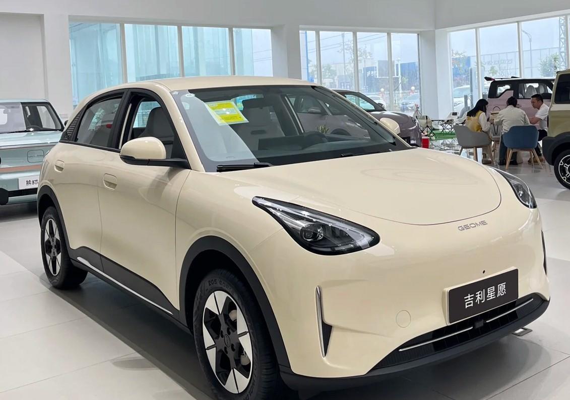 星愿超越海鸥成为10万内最卖座的纯电车！前5月一马当先，2025年销量已超过1