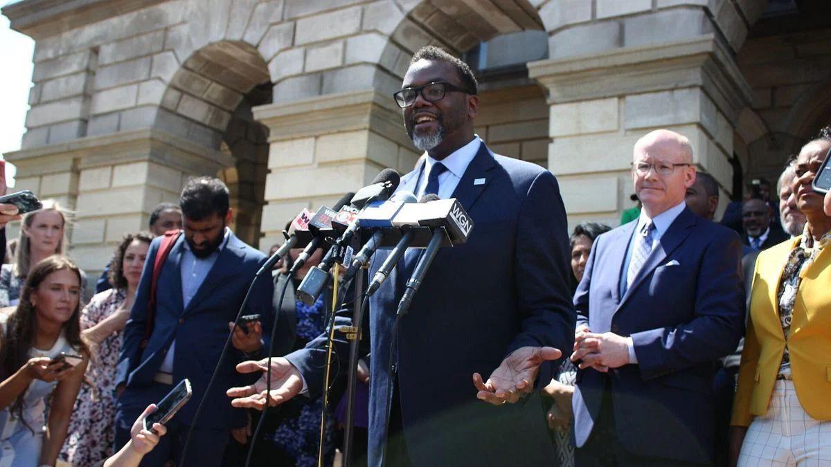 🇺🇸芝加哥面临僵局：要么缴纳人头税，要么付出代价芝加哥的预算之争已经演变